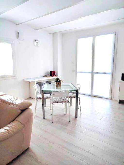 Ambroeus Apartmens Casa Spaziosa In Centro Paese Inzago 외부 사진